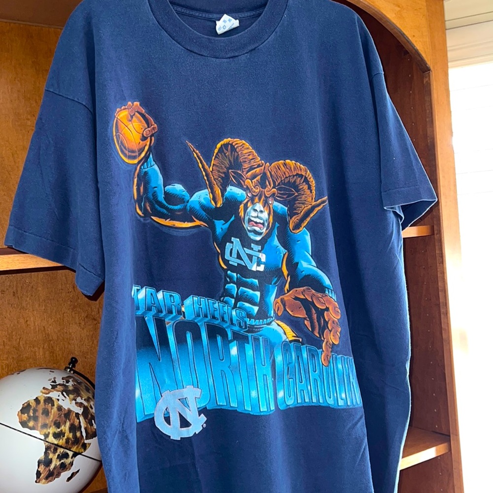 💥SOLD Vintage Tar Heels T-shirt